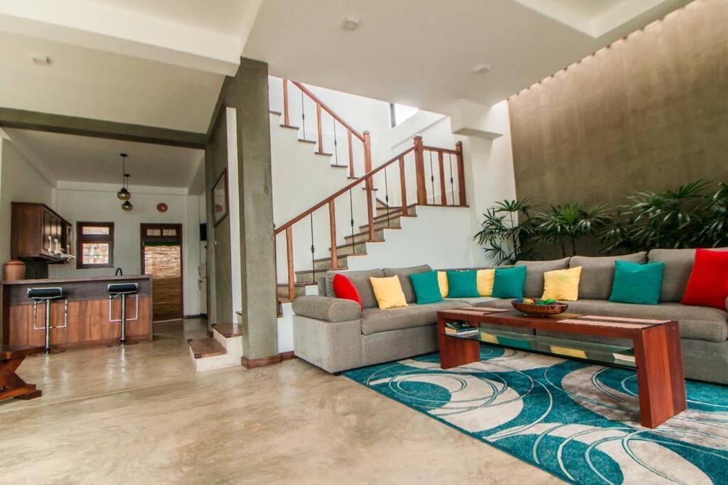 Aurora Lagoon Front Negombo Exterior photo